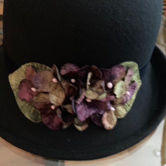 winter black felt hat - Picture 2 of 3